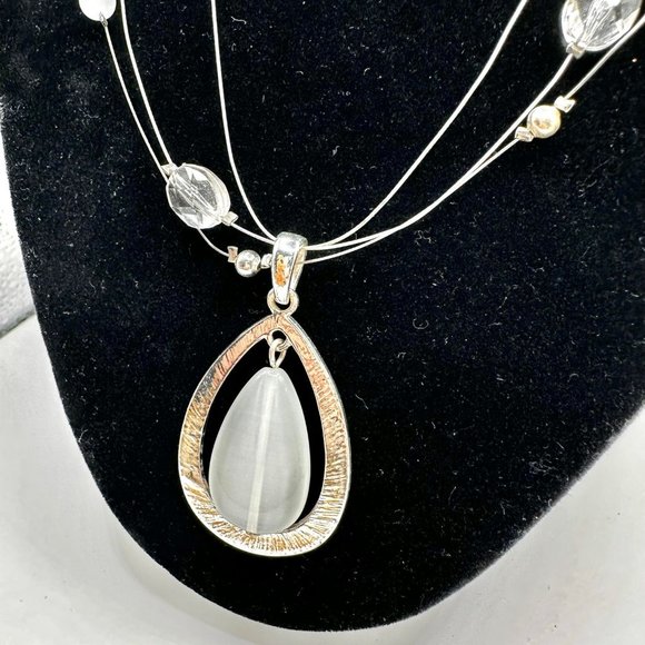 15-18" Silver and White Tiger Eye Shine Pendant Necklace Crystal - Picture 4 of 6